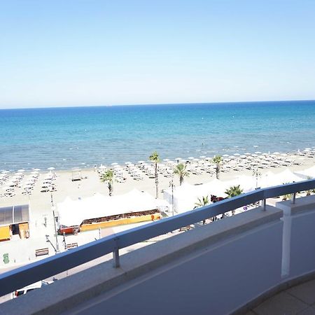 Lazuli Sea View Beachfront Ap 43 Larnaca Luaran gambar