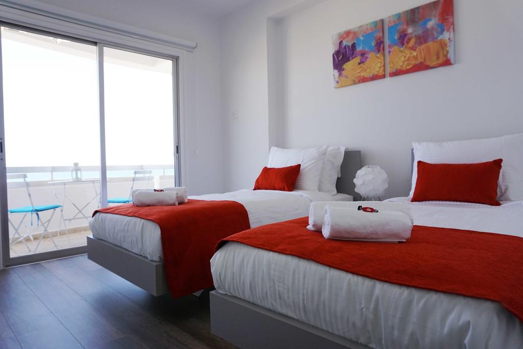 Lazuli Sea View Beachfront Ap 43 Larnaca Luaran gambar