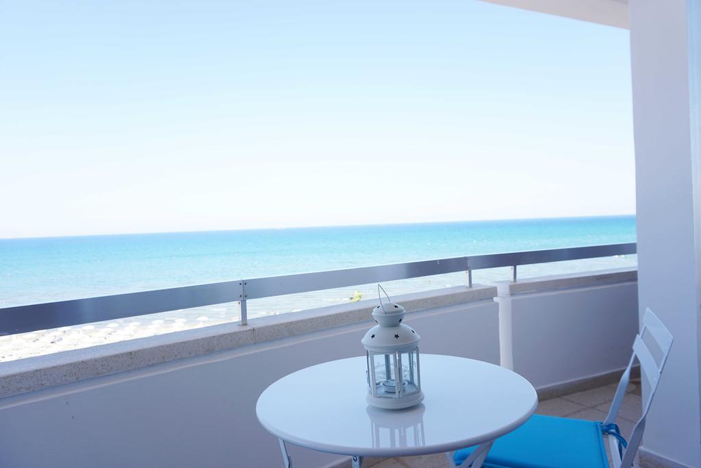 Lazuli Sea View Beachfront Ap 43 Larnaca Luaran gambar